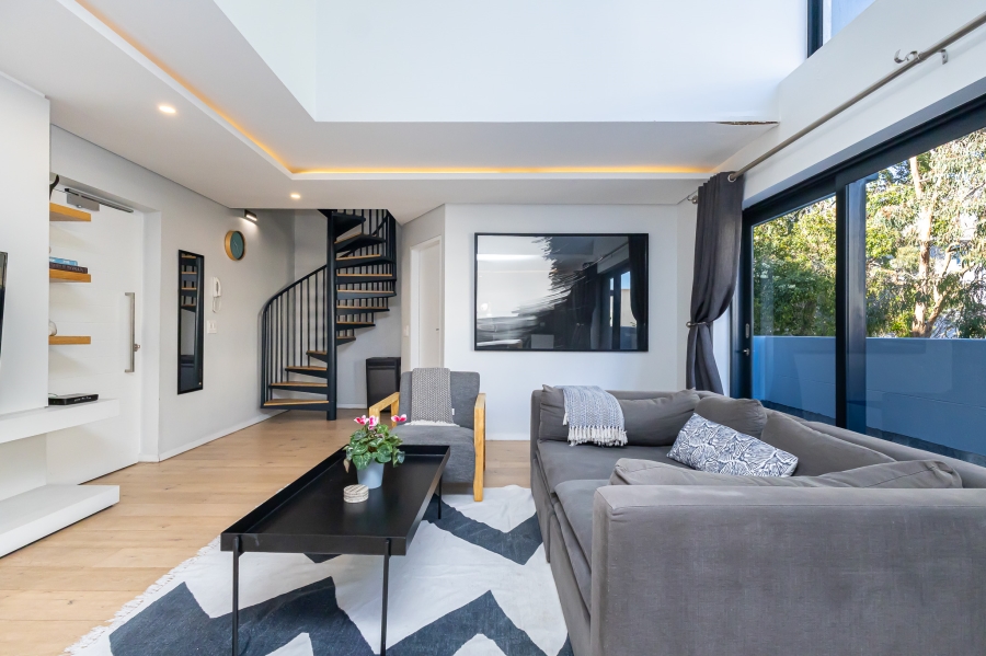 To Let 2 Bedroom Property for Rent in Sea Point Western Cape